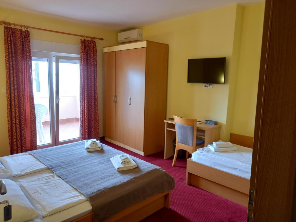 Apartmani Simon Lopar Kamer foto